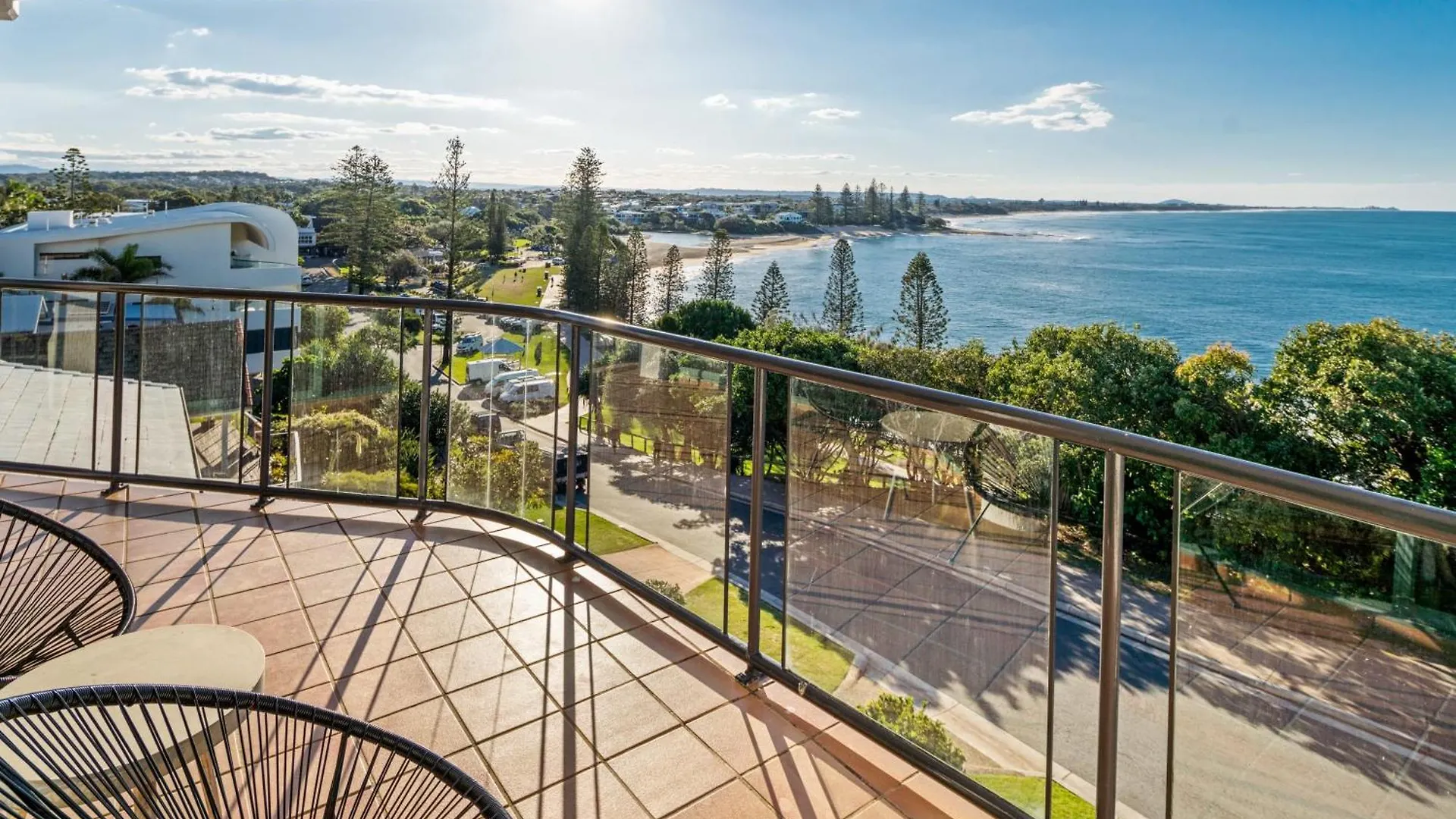 Ocean Front Views With Rooftop Terrace Caloundra